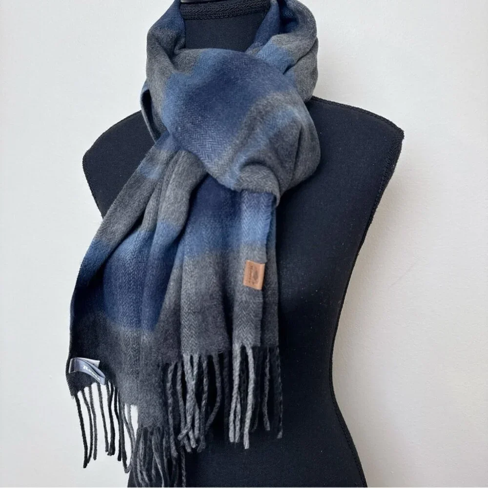 Roots Unisex One Size Fringe Plaid Soft Grey Scarf